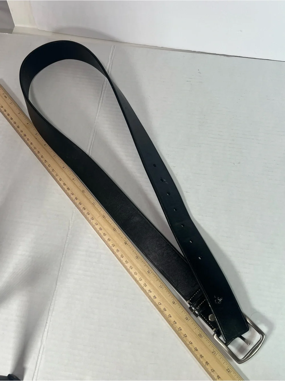 Coach Men's Black Leather Belt with Silver-Tone Buckle - Picture 4 of 7